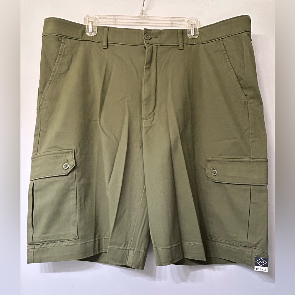 St. John’s Bay Men's Green Khaki 6 Pocket Cargo Shorts 42 Tall NWT